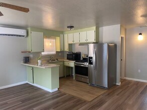 1805 Diamond St in Anderson, CA - Building Photo - Building Photo