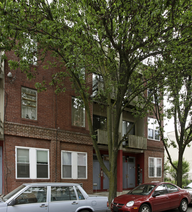 710 S 19th St in Philadelphia, PA - Building Photo - Building Photo