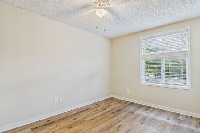 306 N Lindell Rd in Greensboro, NC - Building Photo - Building Photo