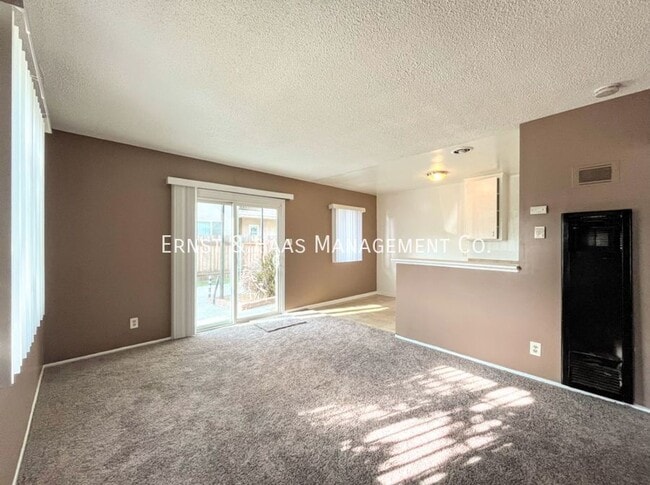 2909 E 6th St in Long Beach, CA - Building Photo - Building Photo