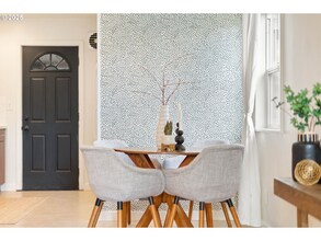 841 NE 77th Ave in Portland, OR - Building Photo - Building Photo