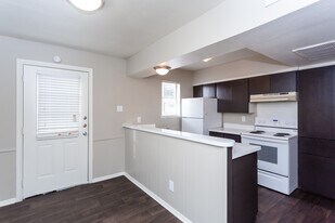 Holiday Hills Apartments