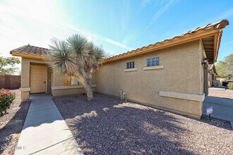 25025 W Dove Mesa Dr in Buckeye, AZ - Building Photo - Building Photo