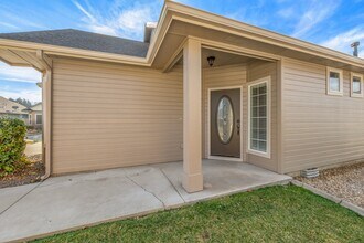 911 N Scottish St in Nampa, ID - Building Photo - Building Photo