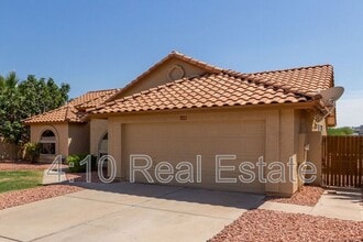 2381 W Redwood Dr in Chandler, AZ - Building Photo - Building Photo