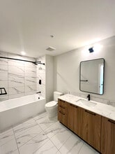 960 NE 92nd St, Unit C1 in Miami Shores, FL - Building Photo - Building Photo