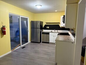 42 Melwood Ct in Sicklerville, NJ - Building Photo - Building Photo