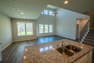 1258 Sandstone Hls Dr in Montgomery, TX - Building Photo - Building Photo