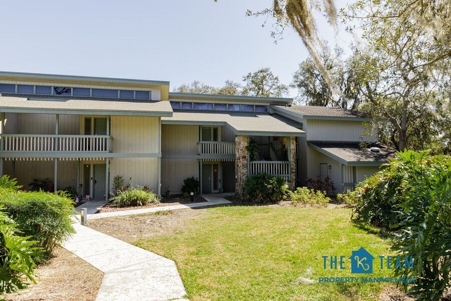 553 Maple Leaf Ct in Haines City, FL - Building Photo