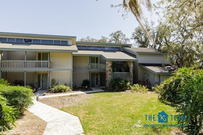 property at 553 Maple Leaf Ct