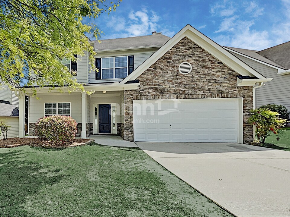 2699 Red Mulberry Ln in Braselton, GA - Foto de edificio