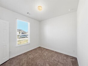 663 Saxony Dr in Princeton, TX - Building Photo - Building Photo