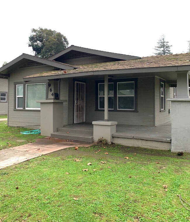 964 W 21st St Rentals in Merced, CA