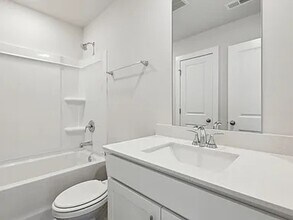 1768 Flora Grv in Nashville, TN - Building Photo - Building Photo