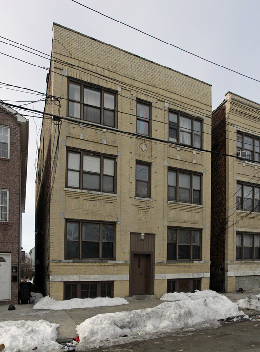 9.5 Grant Ave in Jersey City, NJ - Foto de edificio