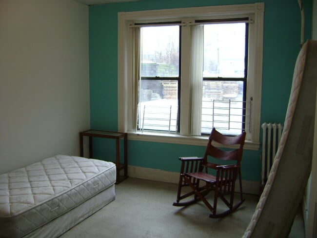 7 Linden St, Unit 1