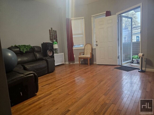 BENZIGER AVENUE, Unit 1 in Staten Island, NY - Building Photo - Building Photo