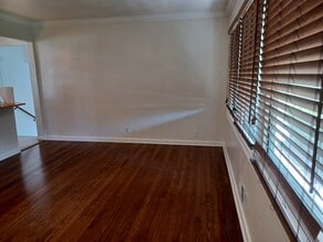 8074 Driftwood Dr in Norfolk, VA - Building Photo - Building Photo