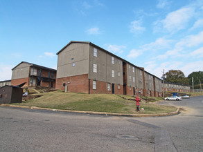 Warren Apartments in Memphis, TN - Foto de edificio - Building Photo