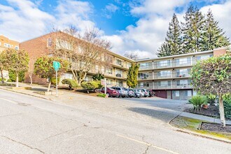 Prime location for walkable living in Seattle, WA - Building Photo - Building Photo