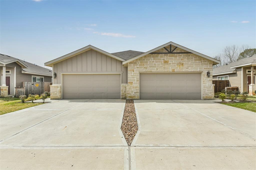 641 Blackland Dr in Venus, TX - Building Photo