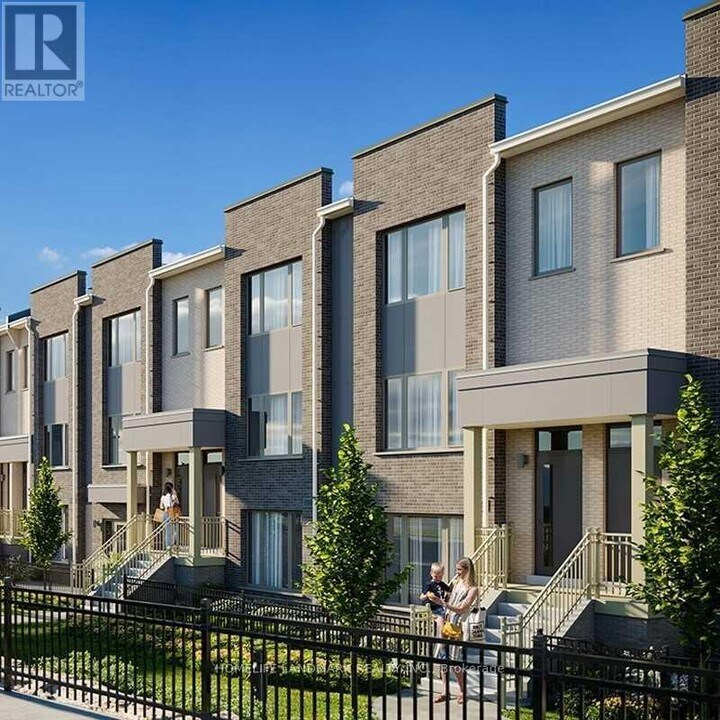 1525-1525 Kingston Rd in Pickering, ON - Building Photo