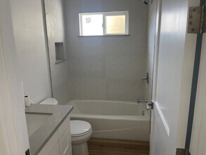 15842 Mayall St, Unit ADU in North Hills, CA - Building Photo - Building Photo