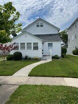 144 5th St S, Unit 1st Floor in Brigantine, NJ - Building Photo