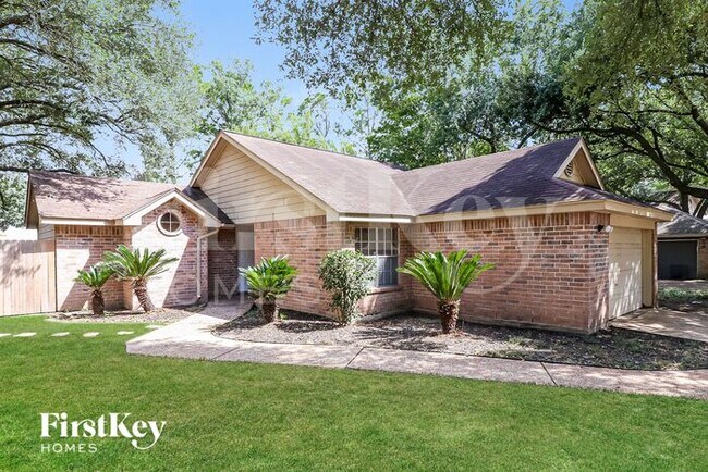 8518 Pearl Lake Dr in Houston, TX - Building Photo - Building Photo