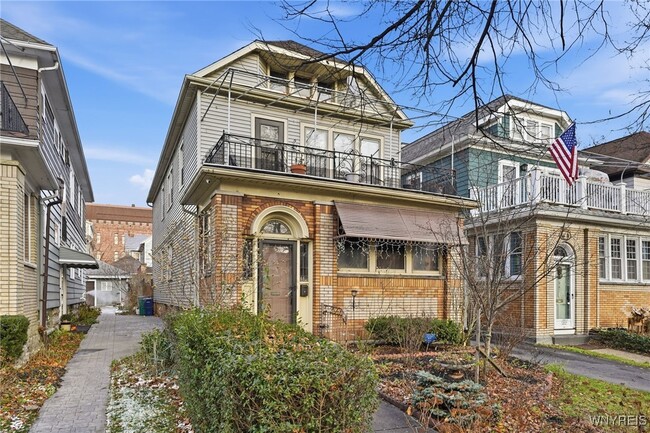 691 Columbus Pkwy in Buffalo, NY - Building Photo - Building Photo