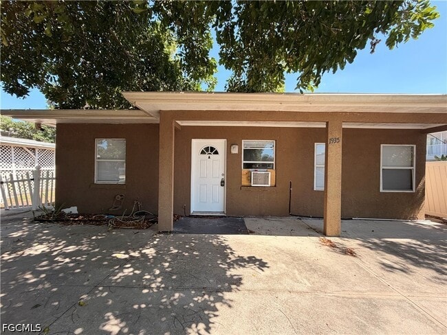 property at 1935 Ricardo Ave