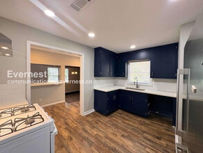 618 Launcelot Rd in Jackson, MS - Building Photo - Building Photo