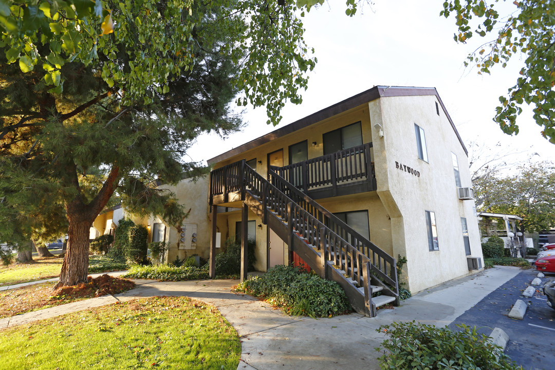 Baywood Apartments in Bakersfield, CA - Building Photo