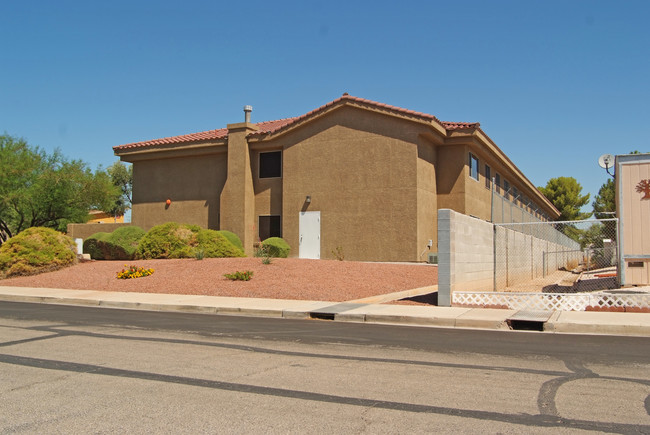 Carol Haynes Apartments in Las Vegas, NV - Foto de edificio - Building Photo