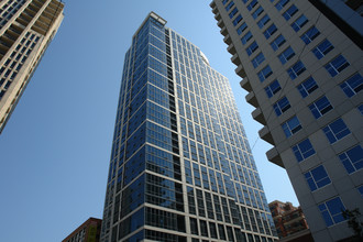 SKY55 in Chicago, IL - Building Photo - Building Photo