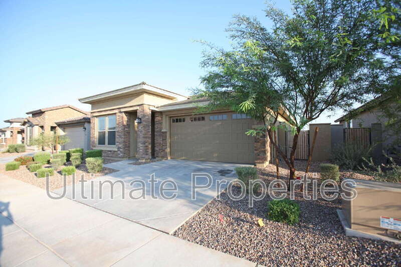 14563 W Dahlia Dr in Surprise, AZ - Building Photo