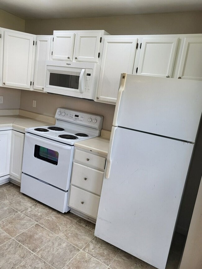 property at 5212 Collier Ct