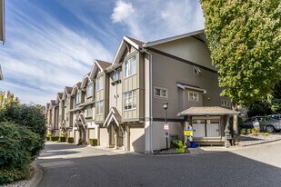 6651 203 St in Langley, BC - Building Photo