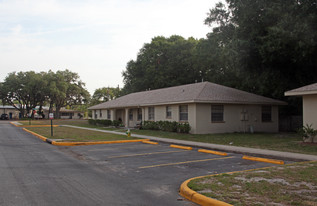 Westside Village Apartments in Plant City, FL - Building Photo