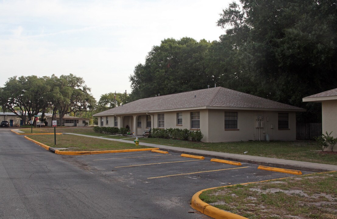Westside Village Apartments in Plant City, FL - Building Photo