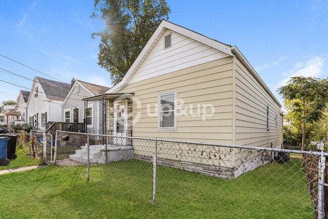 152 W Etta Ave in St. Louis, MO - Building Photo - Building Photo