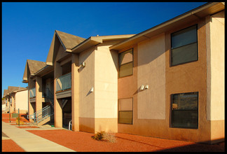 Ladera Village in Farmington, NM - Building Photo - Building Photo