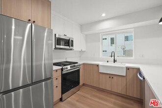 1331 N June St in Los Angeles, CA - Building Photo - Building Photo