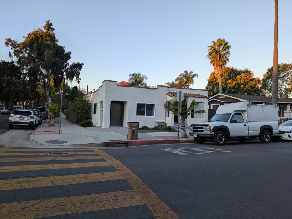 1601 Chino St in Santa Barbara, CA - Foto de edificio