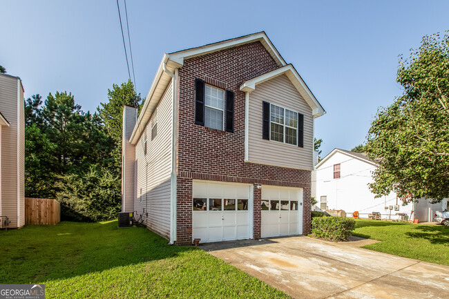 6673 Shapiro Ct in Stone Mountain, GA - Building Photo - Building Photo