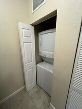 9401 SW 172nd Ave in Miami, FL - Building Photo - Building Photo