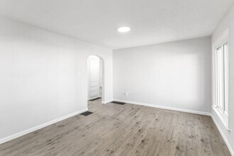 1961 Dartmouth Ave in Columbus, OH - Foto de edificio - Building Photo