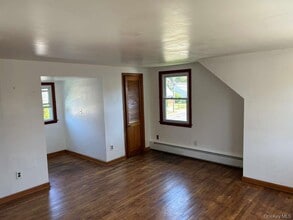 63 I U Willets Rd in Albertson, NY - Building Photo - Building Photo