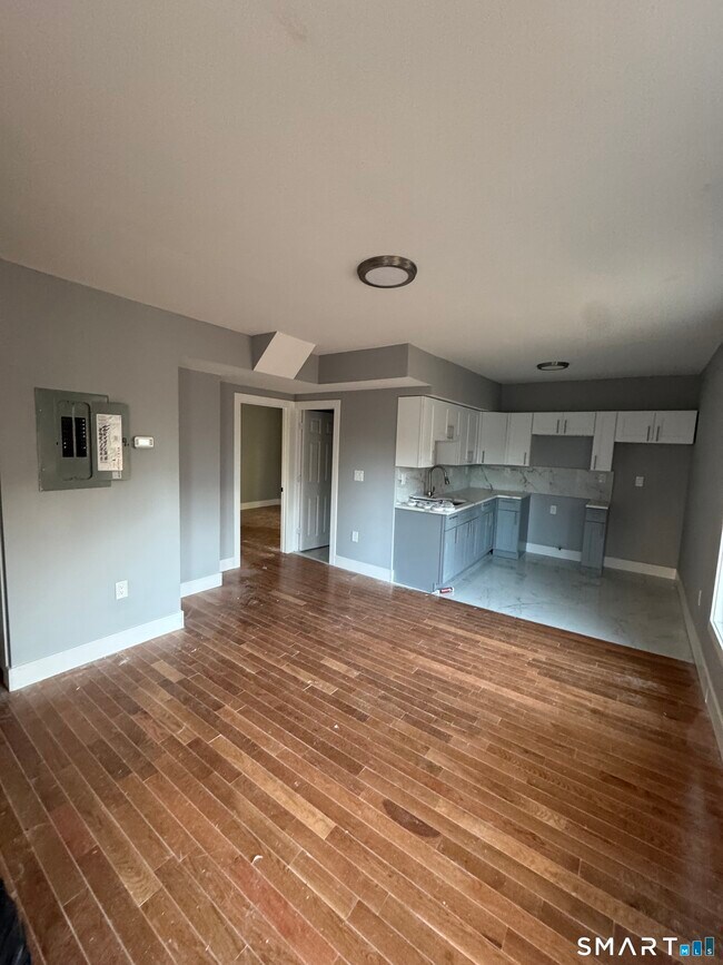 property at 52 Ann St