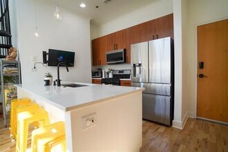 384 Ralph McGill Blvd NE, Unit 410 in Atlanta, GA - Building Photo - Building Photo